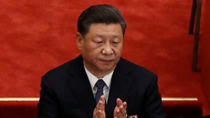 El presidente chino, Xi Jinping, aplaude en la sesión inaugural del Congreso Nacional del Pueblo (APN) en el Gran Salón del Pueblo en Beijing, China, el 22 de mayo pasado (Reuters)
