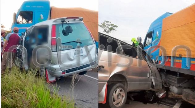 Accidente fatal Tres muertos tras choque frontal entre un camión y una