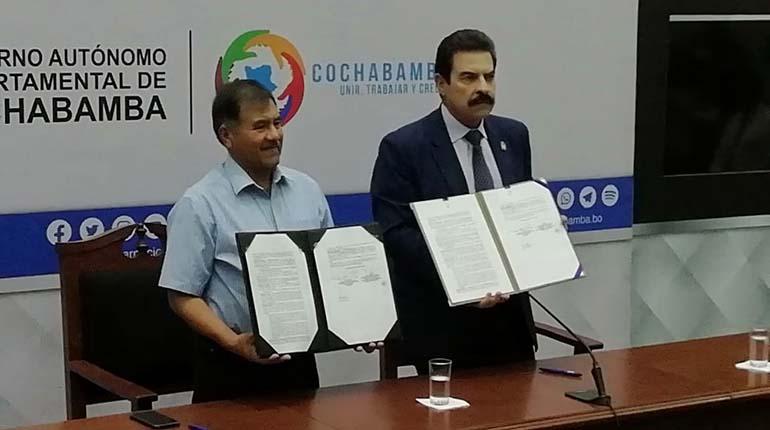 Cochabamba Alcaldía y Gobernación firman comodato para trasladar el