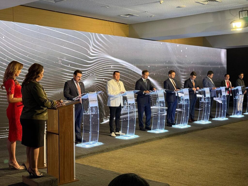 El primer debate presidencial. / Foto: TSE.