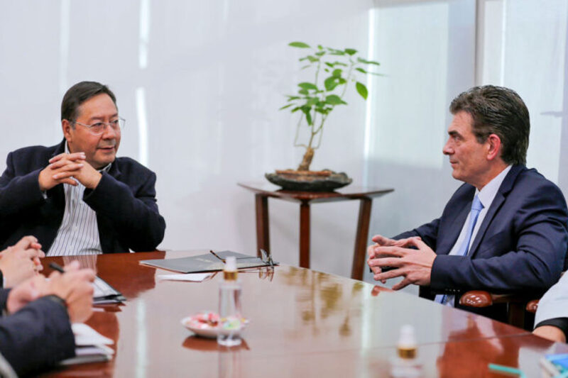 Luis Arce y Rodrigo Paz en una reunión que sostuvieron durante la campaña. / Foto: ABI.