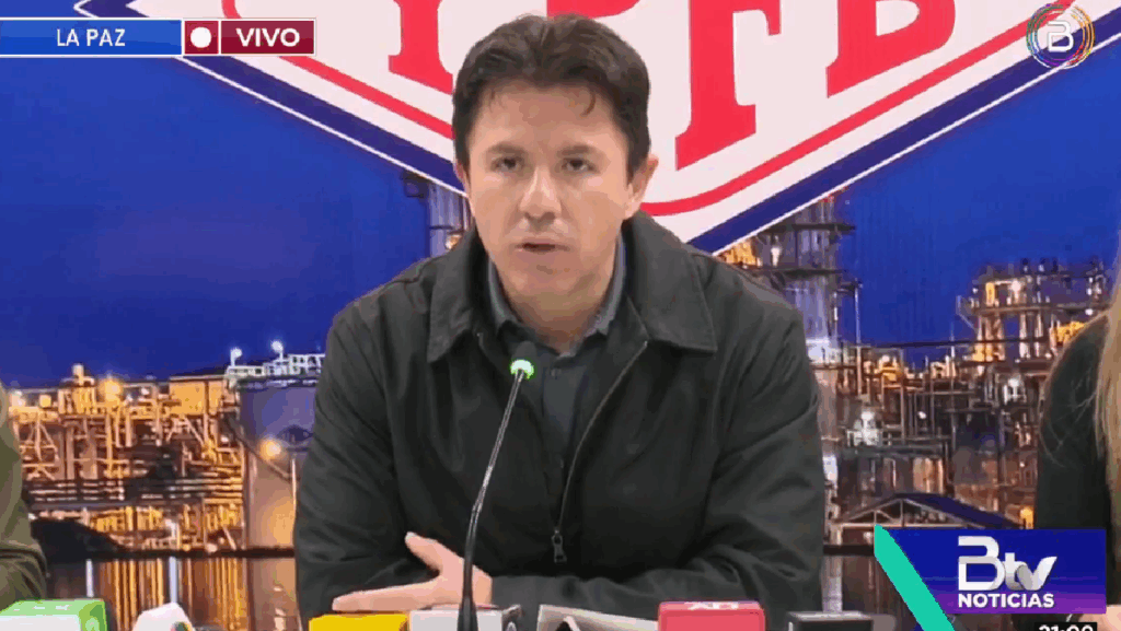 Óscar Claros, gerente de Contratos de Exportación de Gas Natural de YPFB. Foto BTV