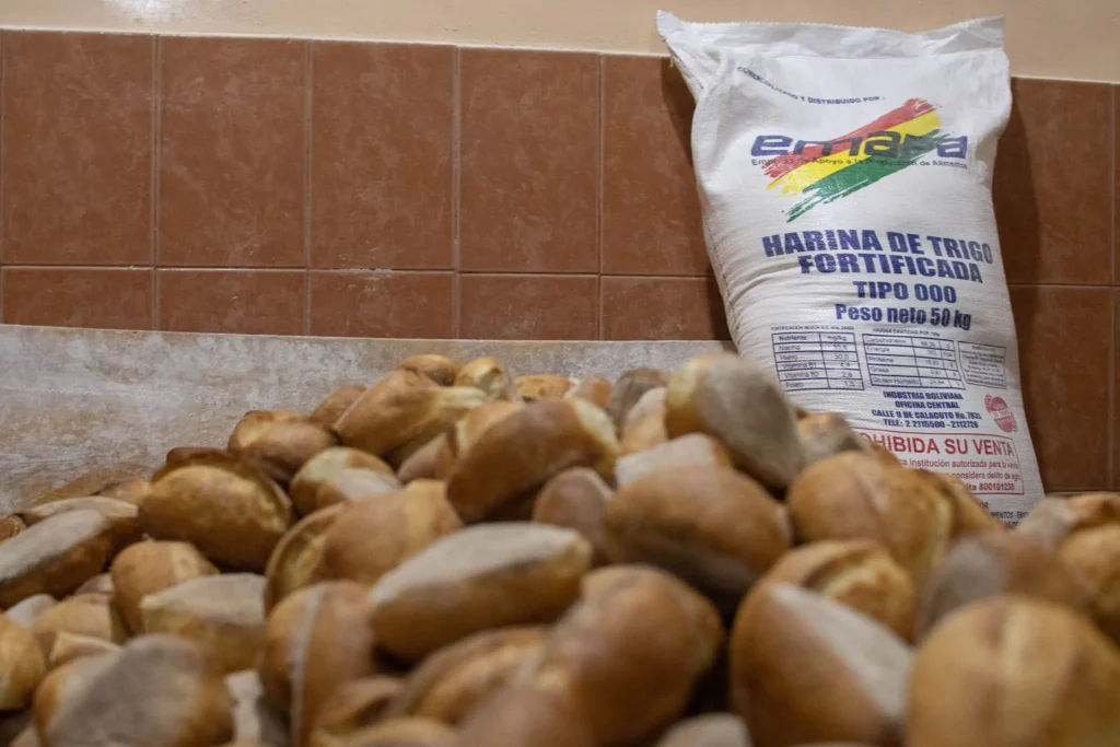 La harina de Emapa y la marraqueta. Foto Emapa.