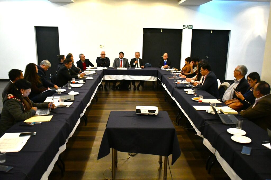 La reunión del Gobierno con el sector de turismo por la formulación del PDES 2026-2030. / Foto: MDP