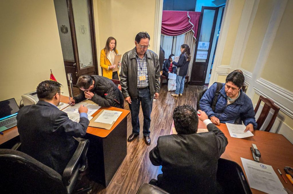 La oficina en la cual se recibieron las postulaciones a vocales del TSE. / Foto: Senado.