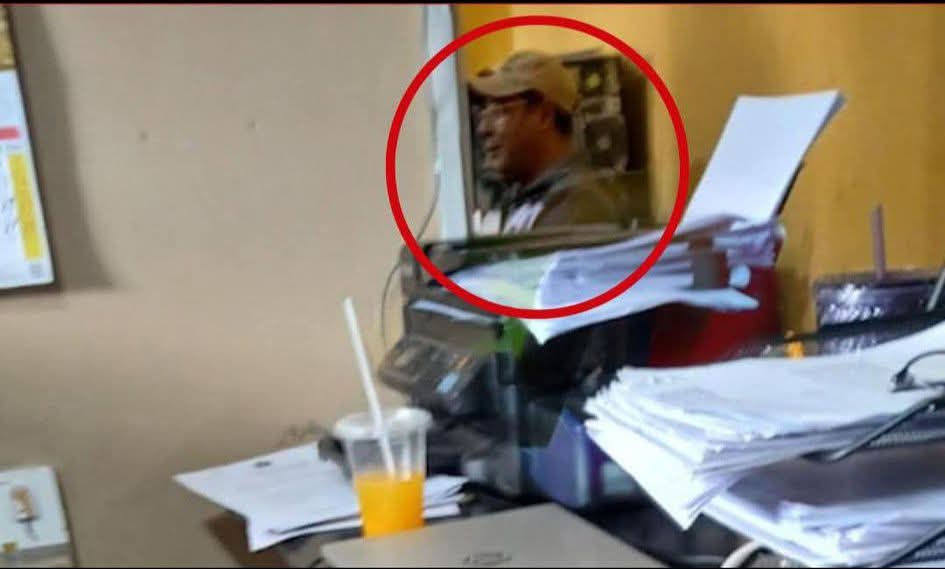 Luis Arce en dependencias policiales. / Foto: El Deber