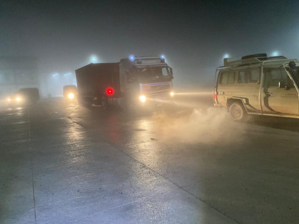 El momento de la intervención del camión con la carga de pintura. / Foto: Fiscalía.