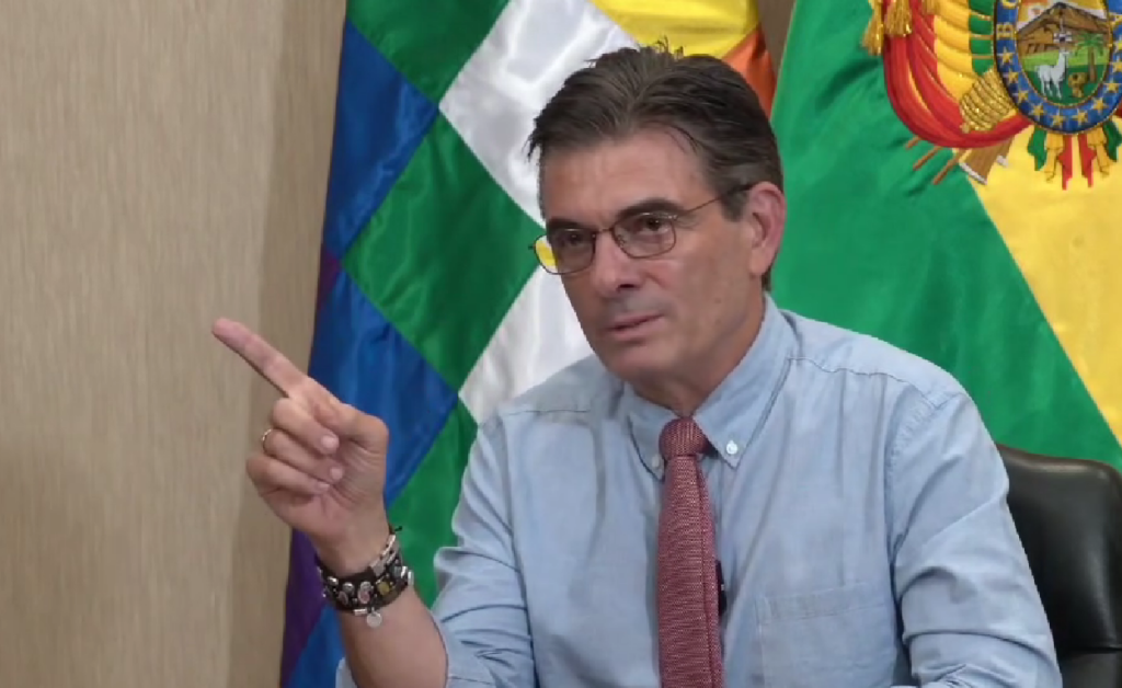 El presidente Rodrigo Paz en su mensaje a Bolivia. / Foto: eju.tv.