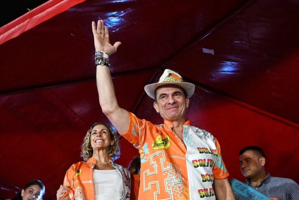 El presidente Paz en el Corso de Santa Cruz. / Foto: Facebook