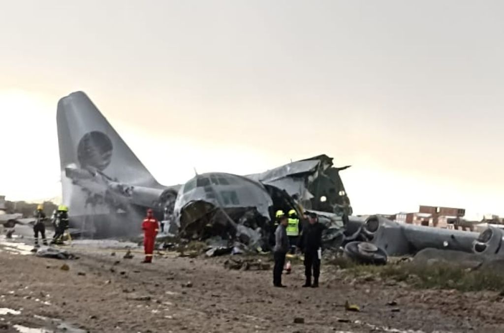 El avión siniestrado en El Alto la tarde de este viernes. / Foto: RRSS