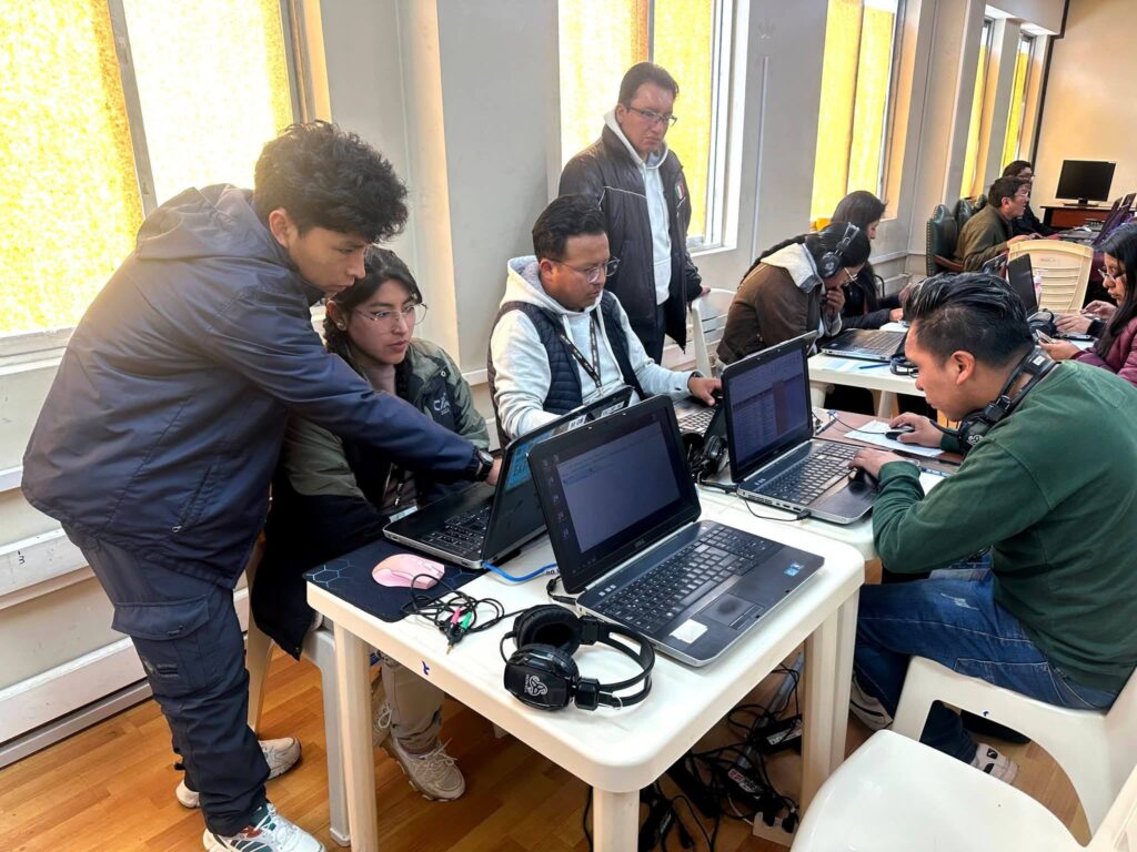 Operadores del Sirepre en La Paz. / Foto: Sereci.