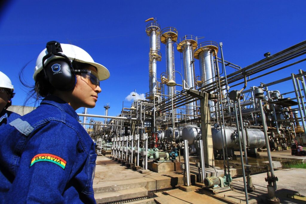 Una planta de la estatal YPFB. / Foto YPFB