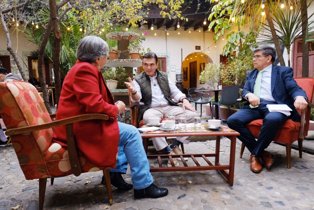El presidente Rodrigo Paz en la entrevista con Cabildeo. / Foto: DirCom.