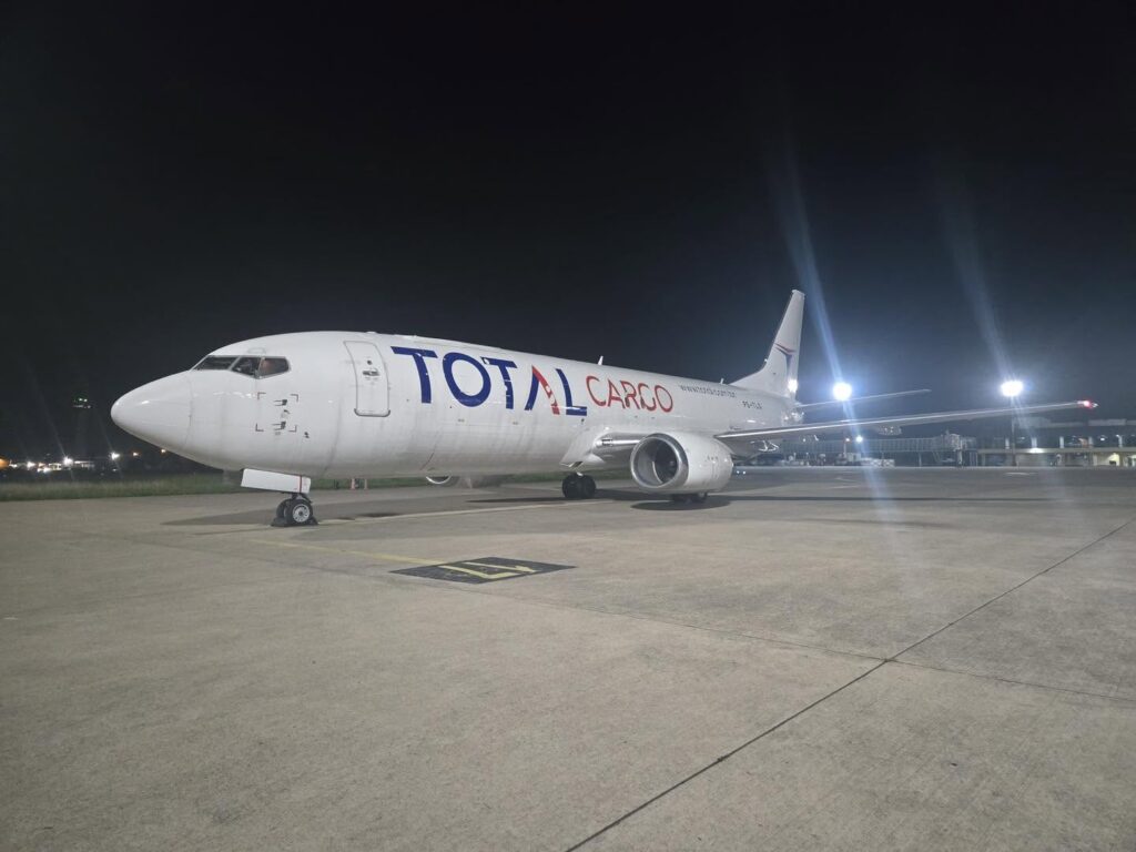 El avión de Total Cargo que llegó a Viru Viru. / Foto: MOP