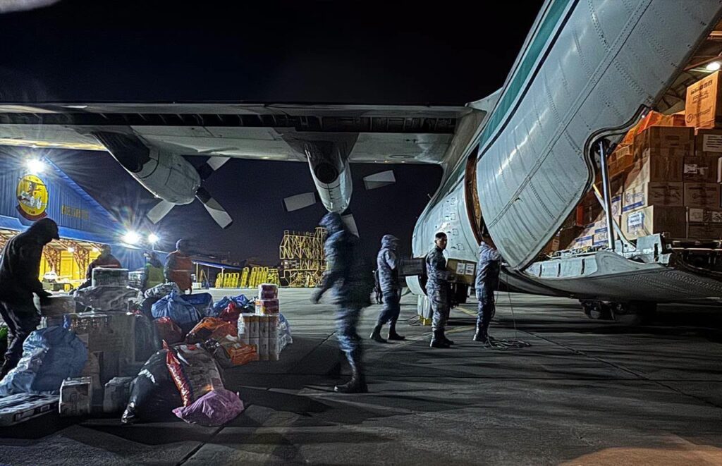 El avión que trasladó la ayuda para Venezuela. / Foto: FAB