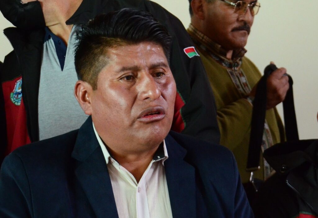 El dirigente vecinal Justino Apaza. / Foto: Vos Tv