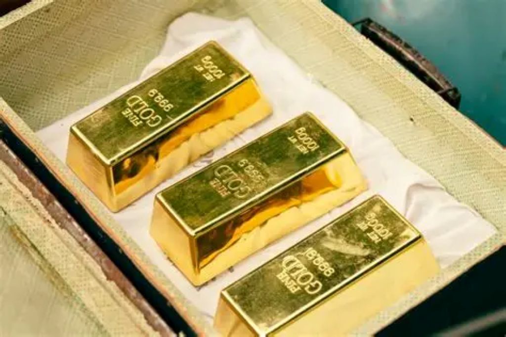 Imagen referencial de lingotes de oro. / Foto: Oro Money