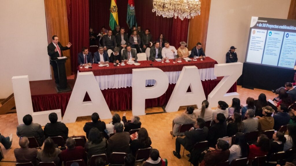 La Asamblea de la Paceñidad que se desarrolló el jueves. / Foto: AMUN.