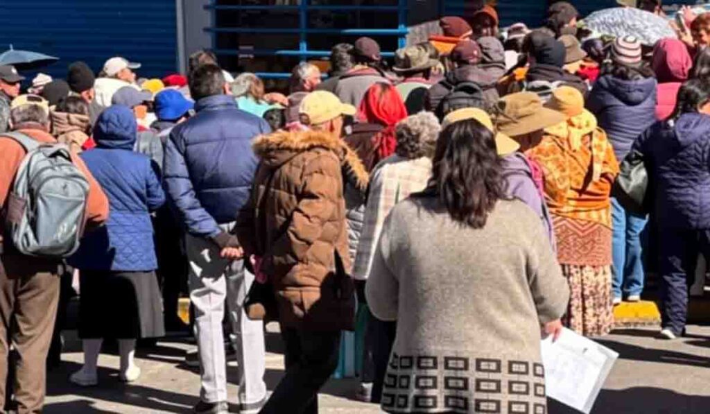 La sucursal de Emapa de la avenida Camacho, de La Paz, donde se registraron protestas. / Foto: UNITEL tomada de El Día.