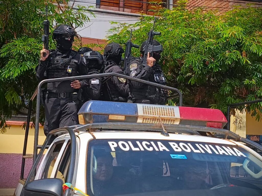 Efectivos de la Policía en el lanzamiento de plan Frontera Segura. / Foto: Policía.