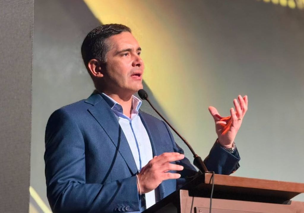 El ministro de Desarrollo Productivo, Óscar Mario Justiniano. / Foto: MDPRA