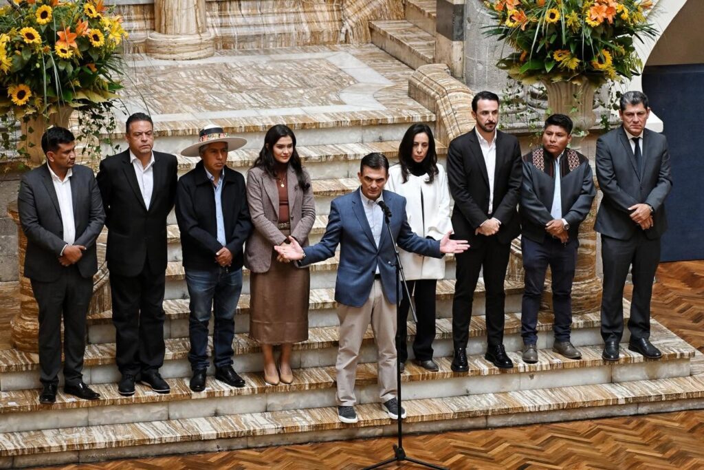 El presidente Paz y ocho de los gobernadores. / Foto: Gobierno