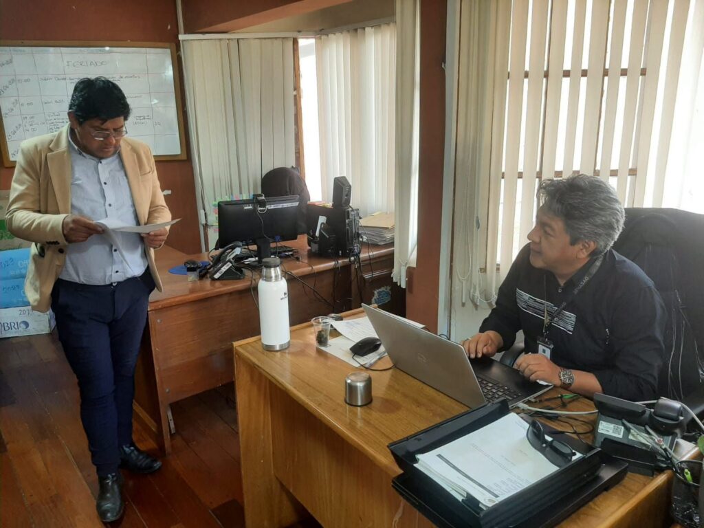 Inspecciones en Senasag de La Paz. / Foto: MDPRA