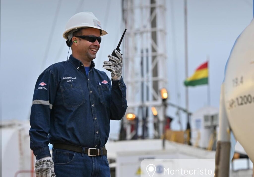 Un operador en el proyecto Montecristo. Foto YPFB Chaco