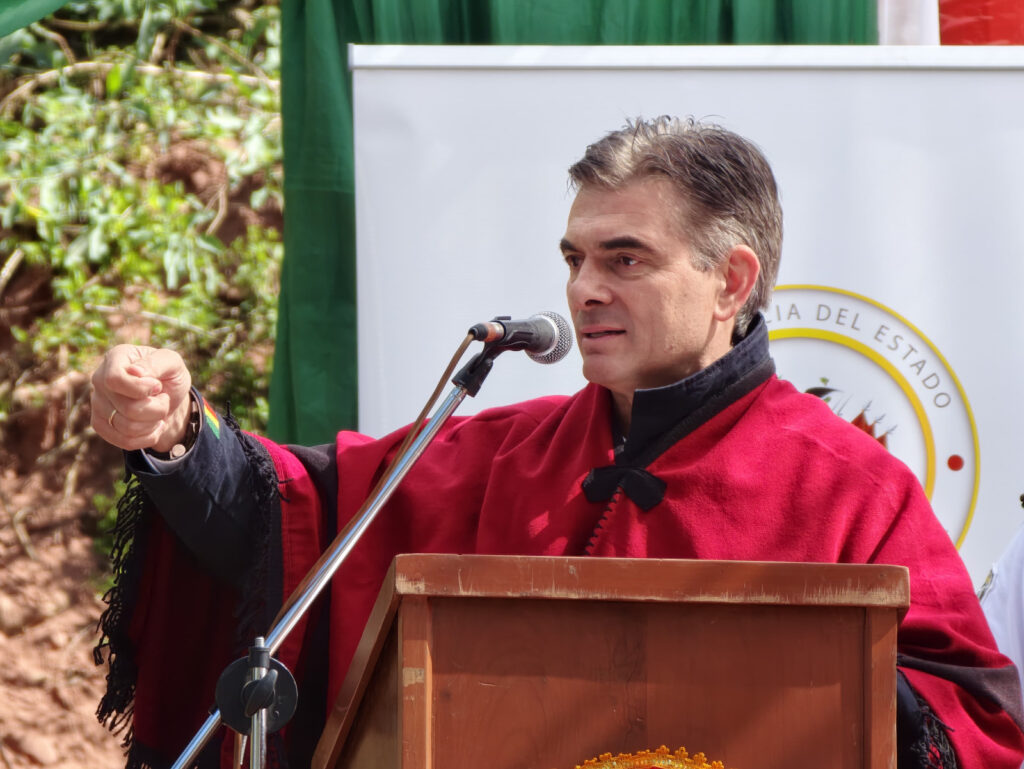 El presidente Rodrigo Paz en su visita al Gran Chaco. / Foto: Gobcom.