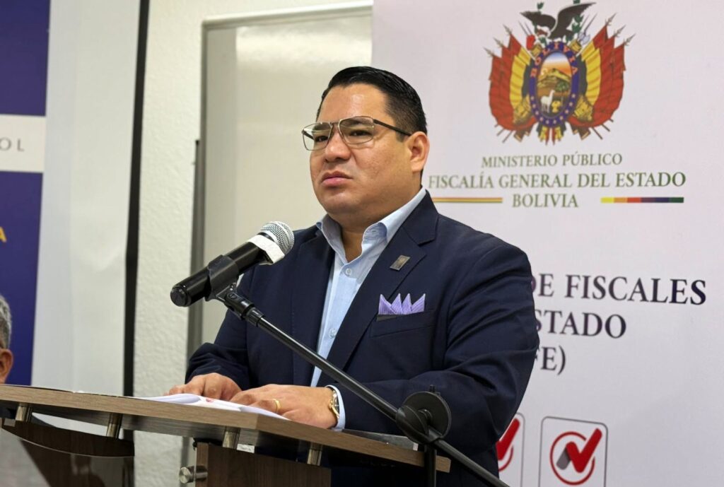El fiscal general del Estado, Roger Mariaca. / Foto: FGE
