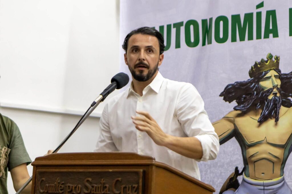 El gobernador de Santa Cruz, Juan Pablo Velasco. / Foto: JP Velasco.