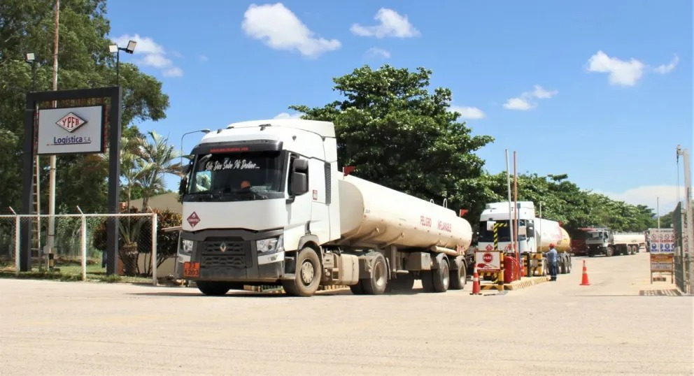 Transporte de combustibles en cisternas. / Foto: ANH