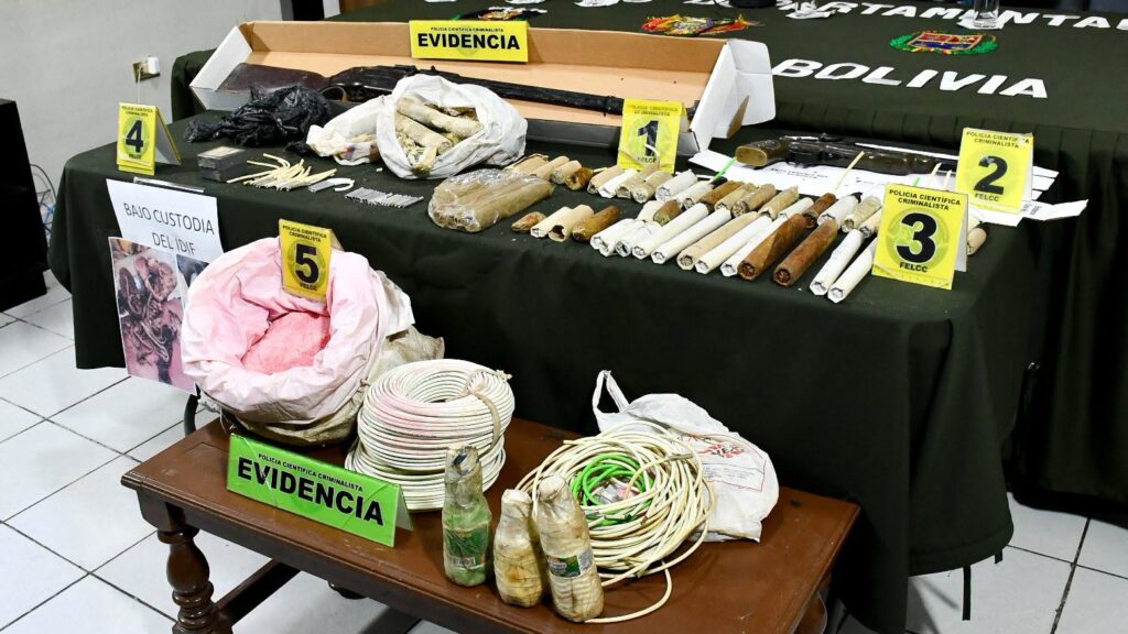 El material hallado en la casa de los sindicados. / Foto: Policía
