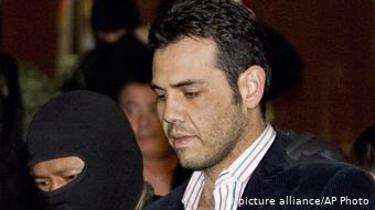Vicente Zambada, hijo de el Mayo Zambada, cumple una sentencia en una prisión en Estados Unidos, y su testimonio fue clave en el juicio contra El Chapo, ex líder del cártel de Sinaloa. 