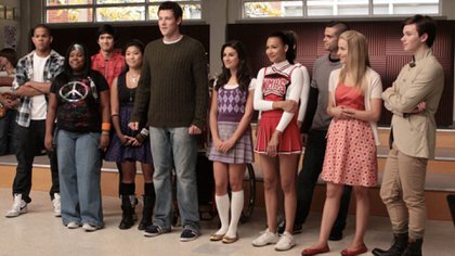 "Glee" nació en 2009 y lo que, en principio, parecía ser una serie normal sobre preocupaciones de los jóvenes en el instituto, pronto se convertiría en un fenómeno mundial. (Foto: FOX)