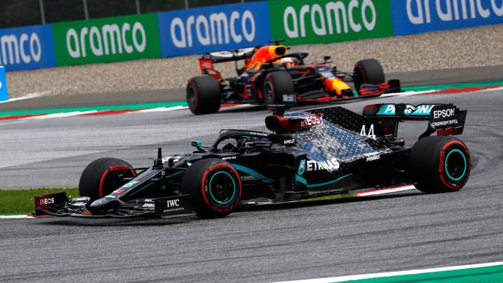 Lewis Hamilton (Mercedes W11) y Max Verstappen (Red Bull RB16). Estiria, F1 2020. 