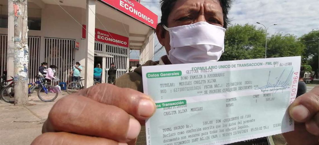 Según el Ministerio de Economía un total de 3.545.175 personas han cobrado el bono Universal/Foto: Hernán Virgo