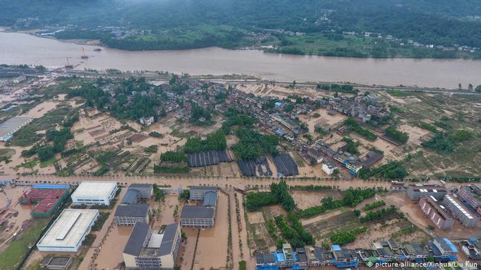 China Überschwemmung (picture-alliance/Xinhua/Liu Kun)
