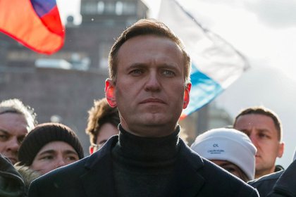 FOTO DE ARCHIVO: El opositor ruso Alexei Navalny durante una marcha de conmemoración del 5º aniversario del asesintato del opositor Boris Nemtsov y de protesta contra reformas constitucionales celebrada en Moscú, Rusia, el 29 de febrero de 2020. REUTERS/Shamil Zhumatov