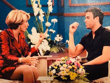 Compartió el set de su programa con invitados como Enrique Iglesias (Foto: Instagram)