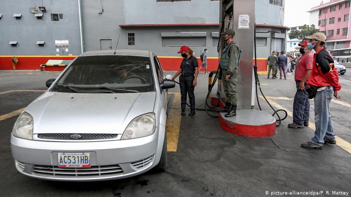 Escasez de gasolina en Venezuela. (Mayo de 2020).
