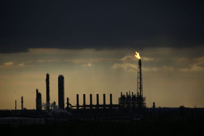 Planta de Chevron en Port Arthur, Texas (Luke Sharrett/Bloomberg)
