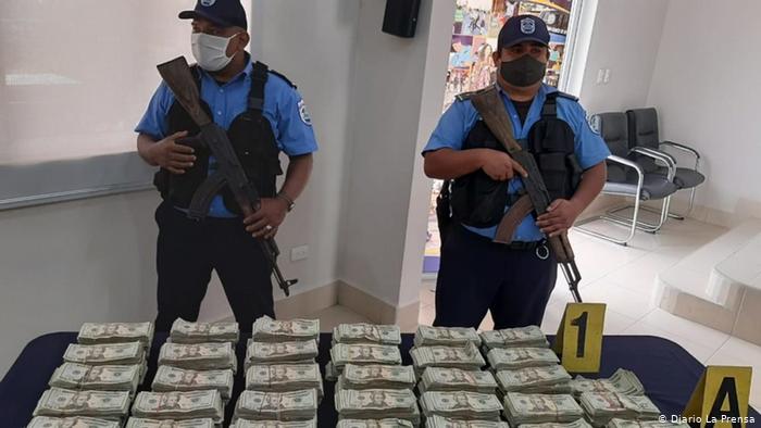 Nicaragua Managua | beschlagnahmtes Geld (Diario La Prensa)