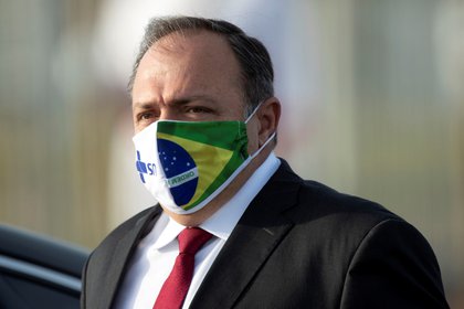 Eduardo Pazuello, ministro de salud de Brasil