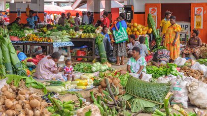 Un mercado en Port Vila (Shutterstock)