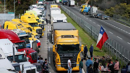 Los camioneros están de paro desde el jueves pasado (Reuters)