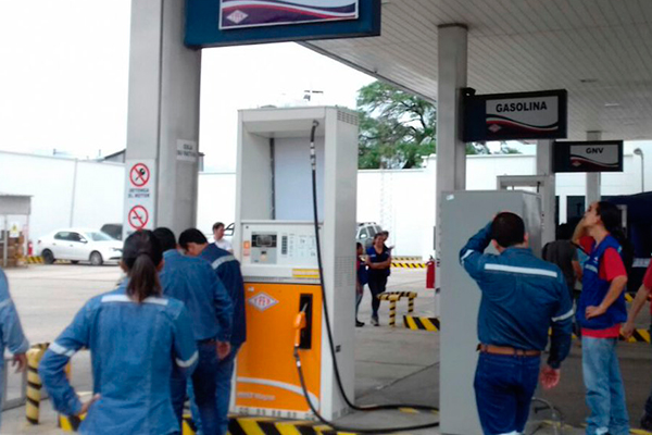 Surtidores de combustbles en Santa Cruz Foto: Money Bolivia