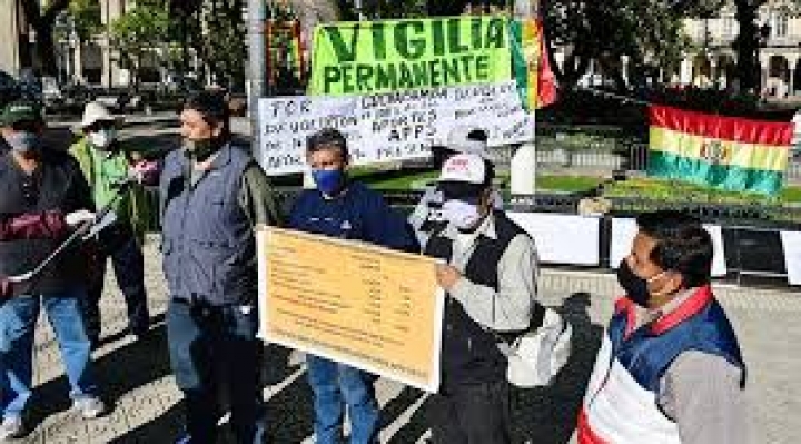 El lunes definen el inicio de una marcha a La Paz para exigir devolución de aportes a las AFP