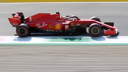 Sebastian Vettel se despitó y terminó lejos en el día 1 de actividad en el Gran Premio de Monza (Bazzi/Pool via REUTERS)