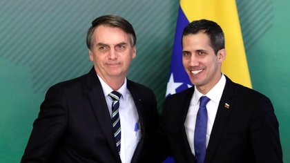 Juan Guaido junto al presidente brasileño Jair Bolsonaro. REUTERS/Ueslei Marcelino
